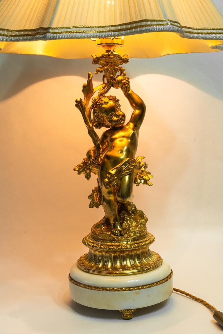Big Historistic fire gilted bronze table lamp with fabric shade france 1890s